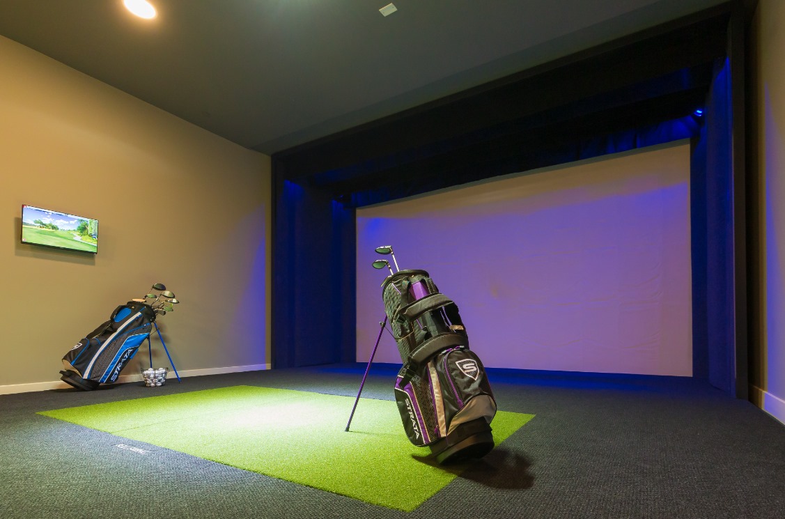 State-of-the-Art Golf Simulator at 225 Sycamore Apartments in Wichita, KS