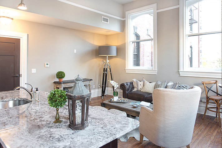 Updated Interior Designs at the 300 Alexander Apartments