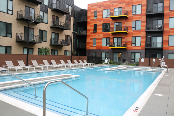 Image for Apartment Amenities That Make Hosting in the Summer Easy
