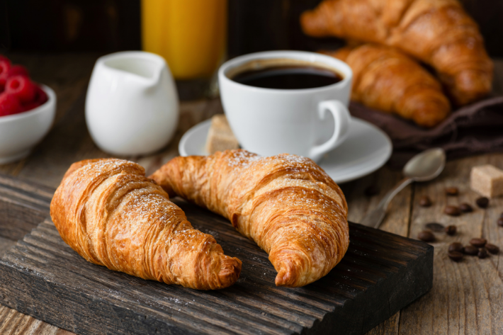 Image for The Best Local Coffee Shops, Trails, and Brunch Spots Near Lincolnshire