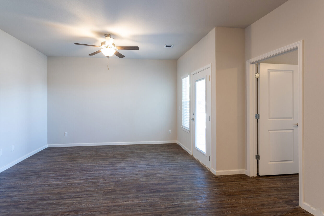 Large Closets Available at Austin Creekview Apartments in Austin, TX
