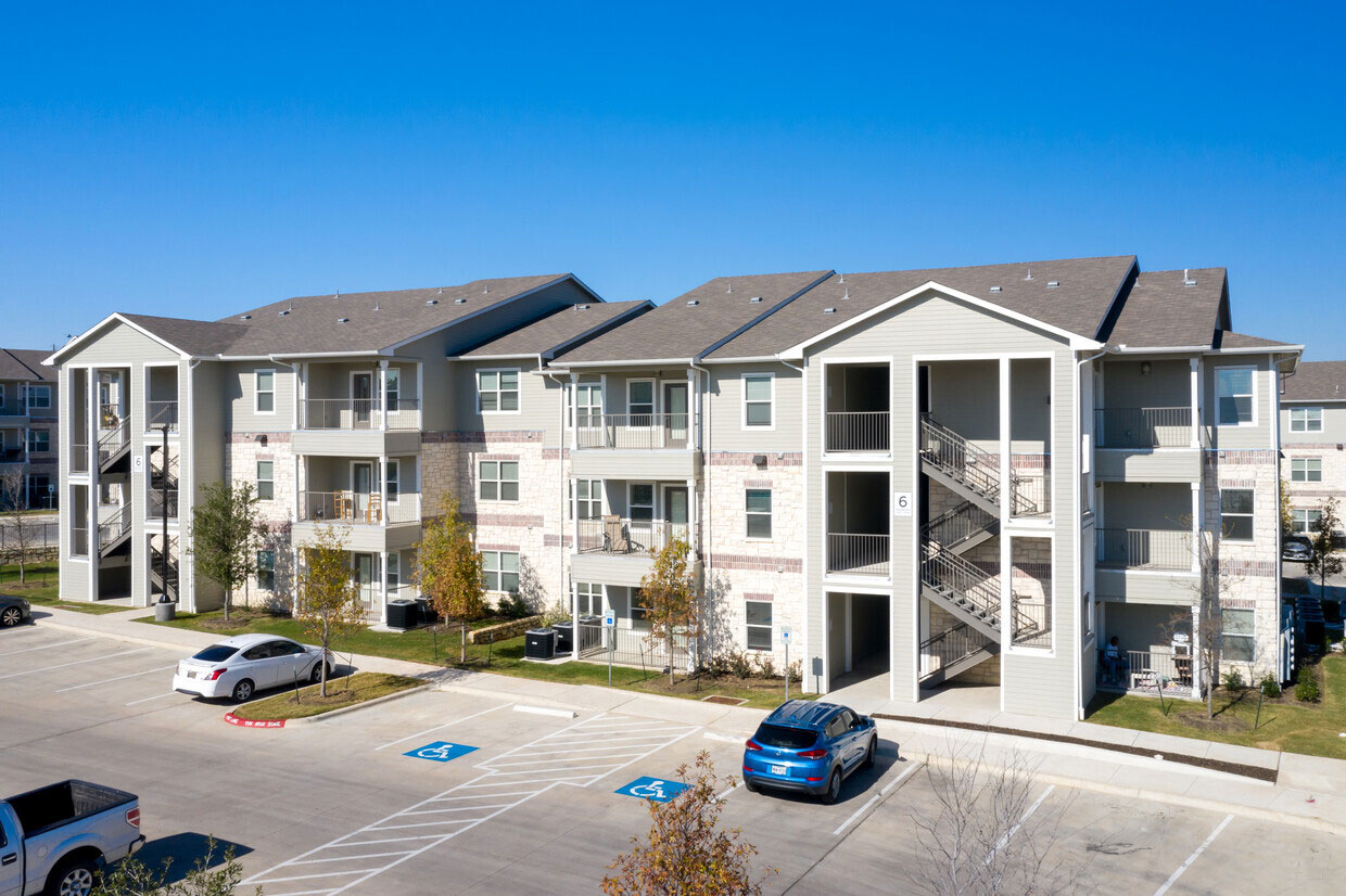 Property View at Austin Creekview Apartments in Austin, TX