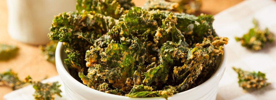 How to Make Kale Chips at Home Cover Photo
