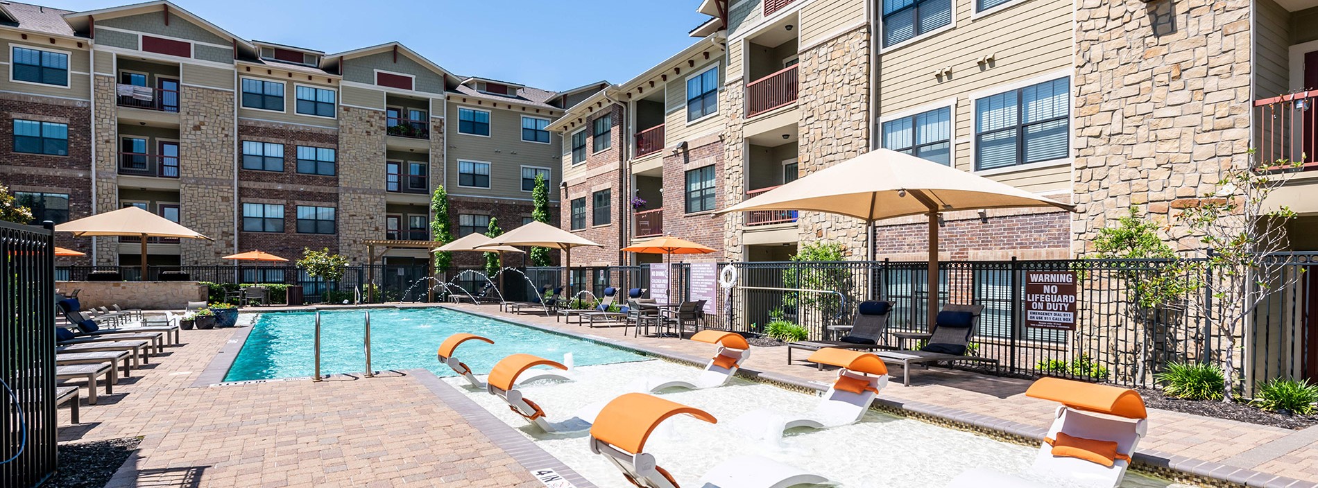 Resort-Style Swimming Pool in The Avenues at Carrollton