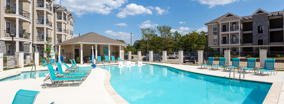 Resort-style swimming Pool in The Reserve on Bayou Desiard