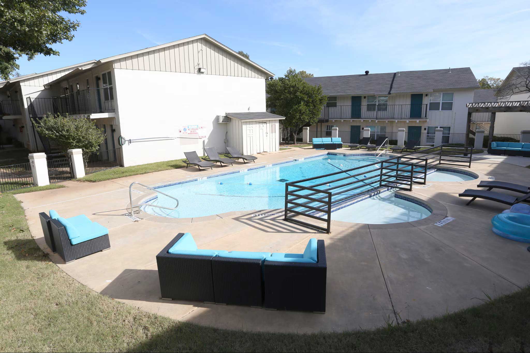 Resort Style Swimming Pool