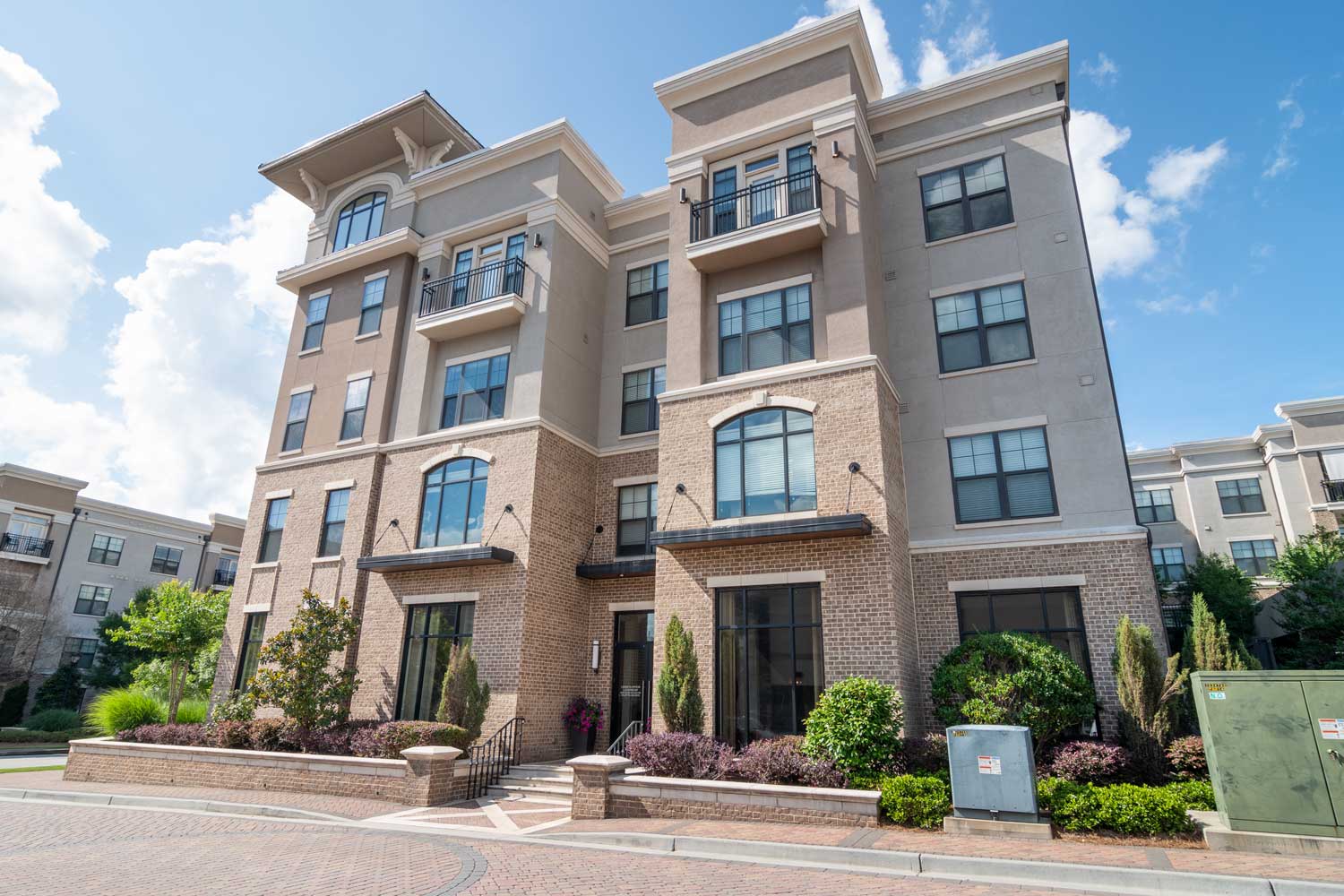 Apartments for Rent in Brookhaven at Brookleigh Flats Apartments in Brookhaven, GA