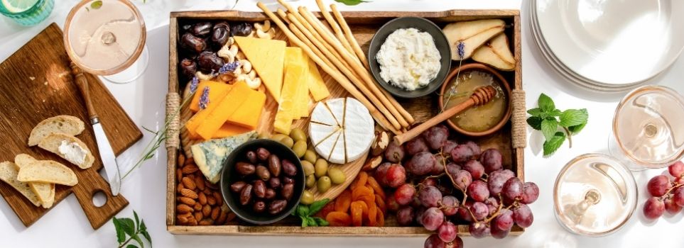 4 Must-Follow Tips for Arranging a Picture-Perfect Charcuterie Board Cover Photo
