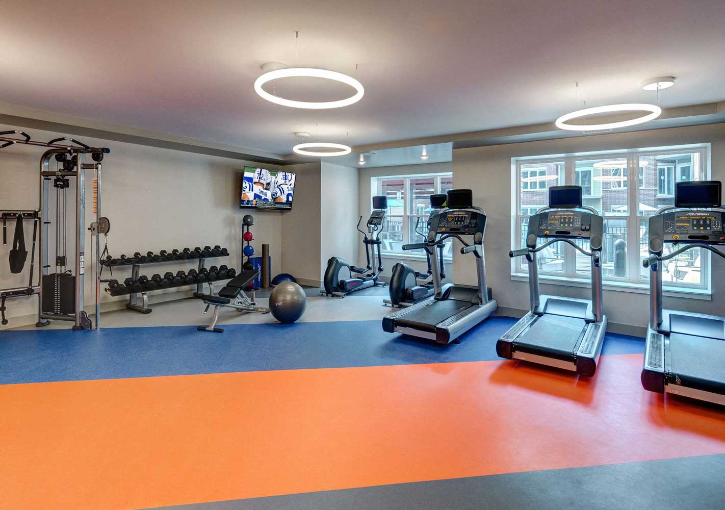 Fitness Center at Buckingham Place Apartments in Des Plaines, Illinois