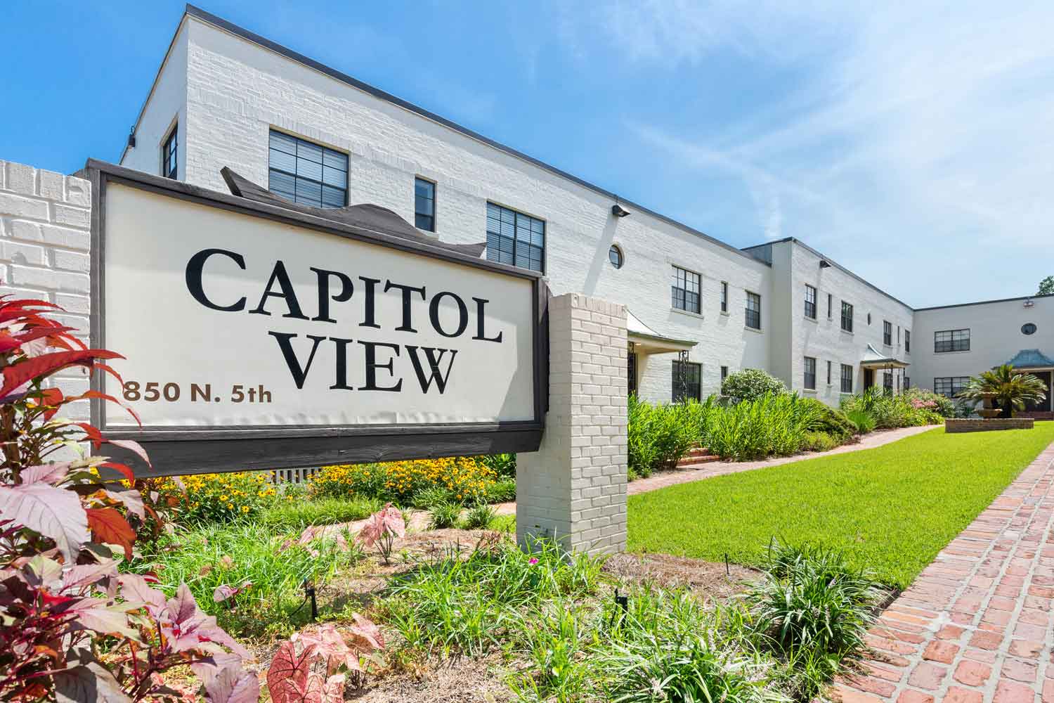 Baton Rouge Apartments for Rent at Capitol View Apartments in Baton Rouge, Louisiana