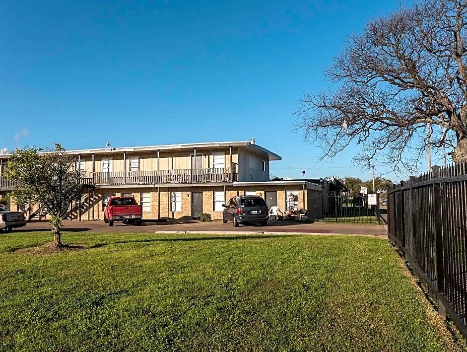 Convenient Location at Coral Manor Apartments in Texas City, TX