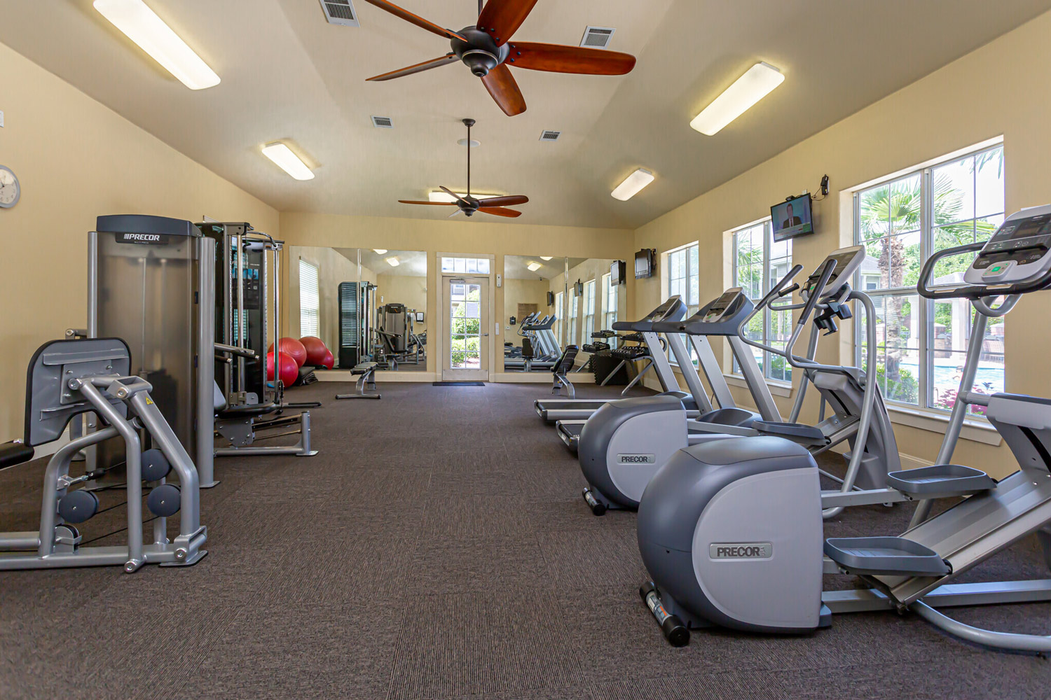 Fully Equipped Fitness Center at Country Club Pointe Apartments Homes in Lake Charles, LA