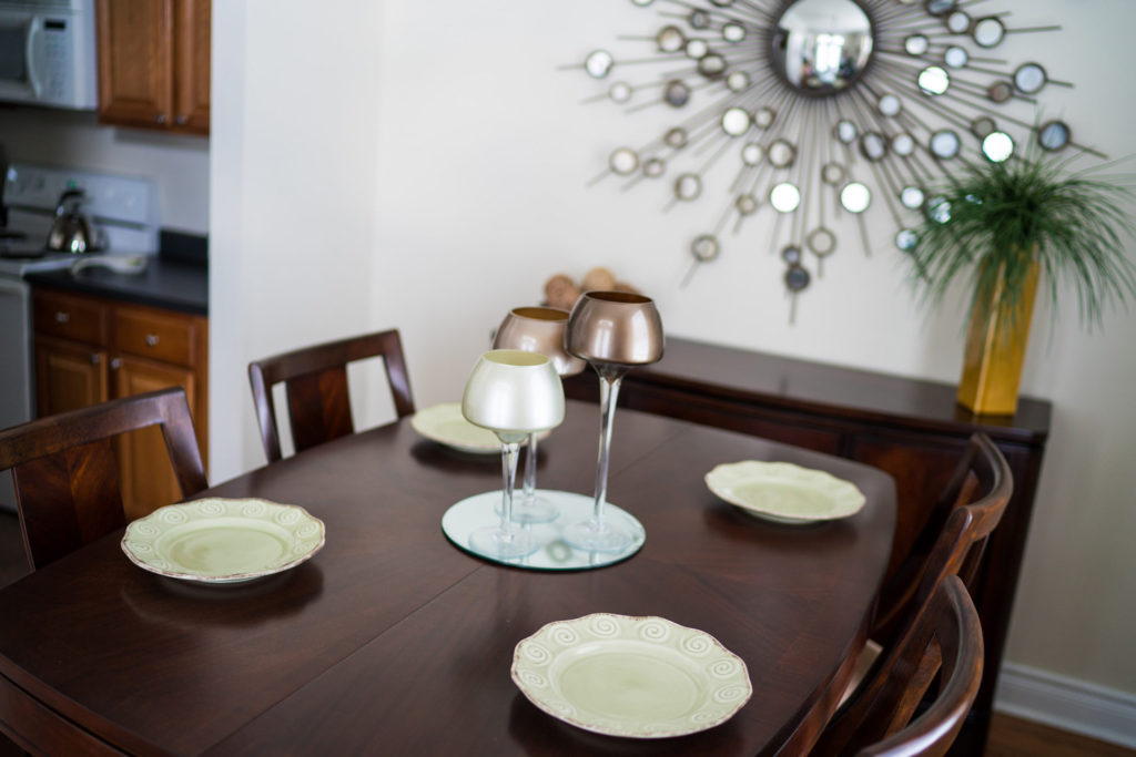 Dining Table at The Crescent at River Ranch Apartments in Lafayette, LA