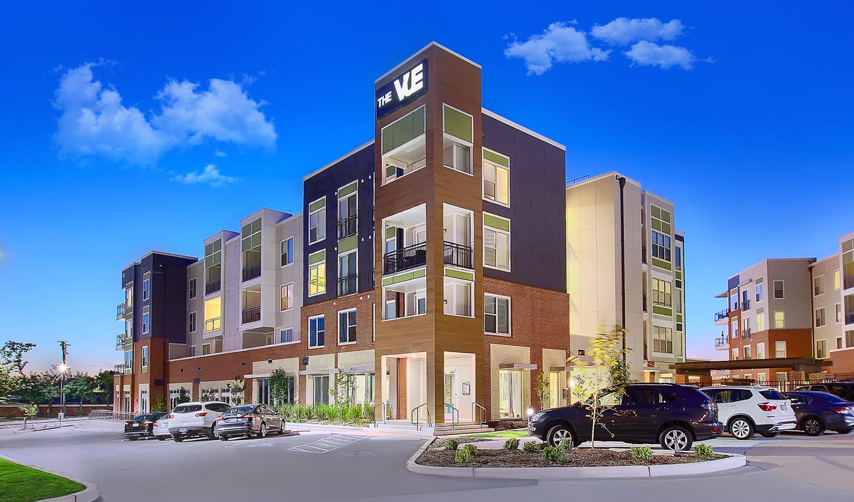 Exterior Building at The Vue at Creve Coeur Apartments