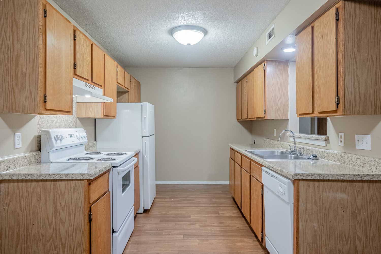 Fully Equipped Kitchen at Crown Ridge Apartments in Fayetteville, AR