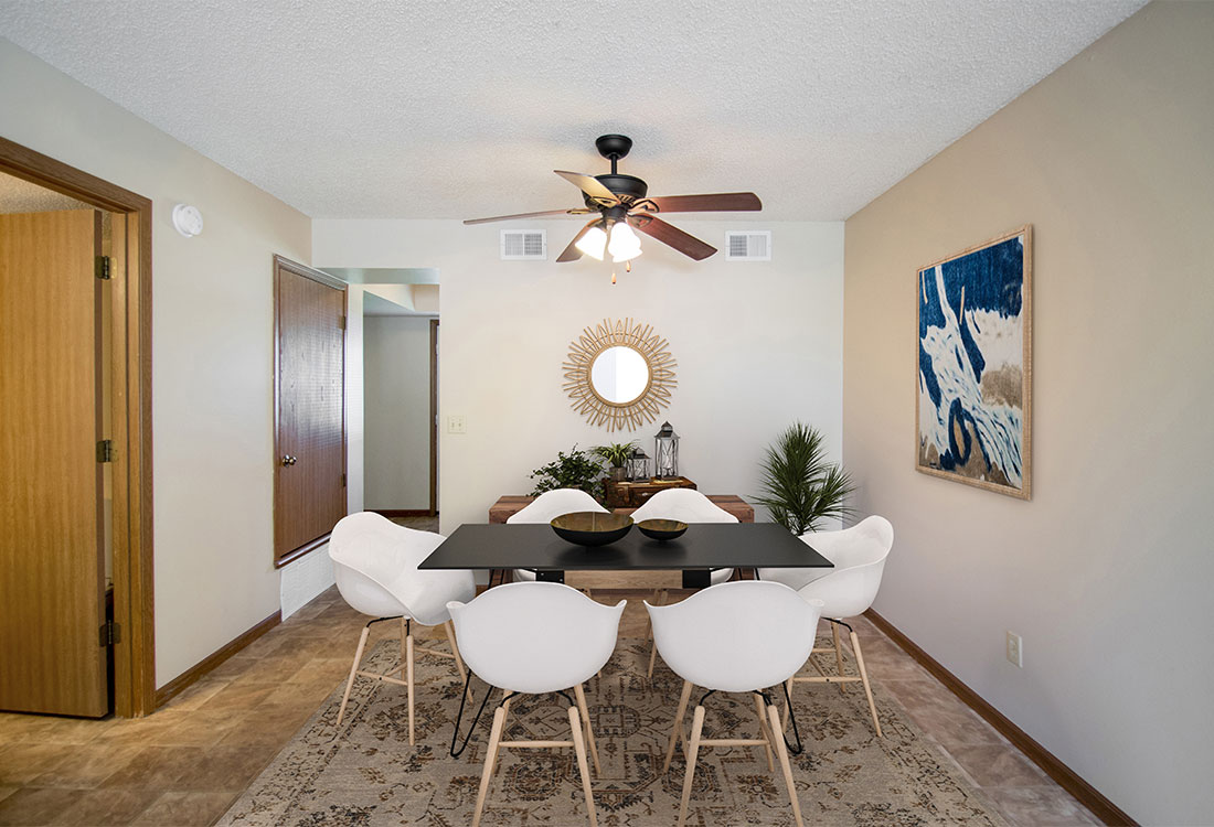 Crystal Ridge Apartments & Townhomes