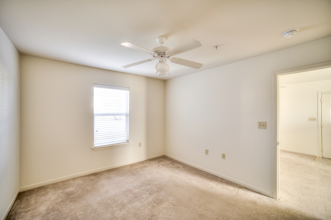 Spacious 1 & 2 Bedroom Apartments for Rent at Cypress Bend Apartments in West Beaumont, TX
