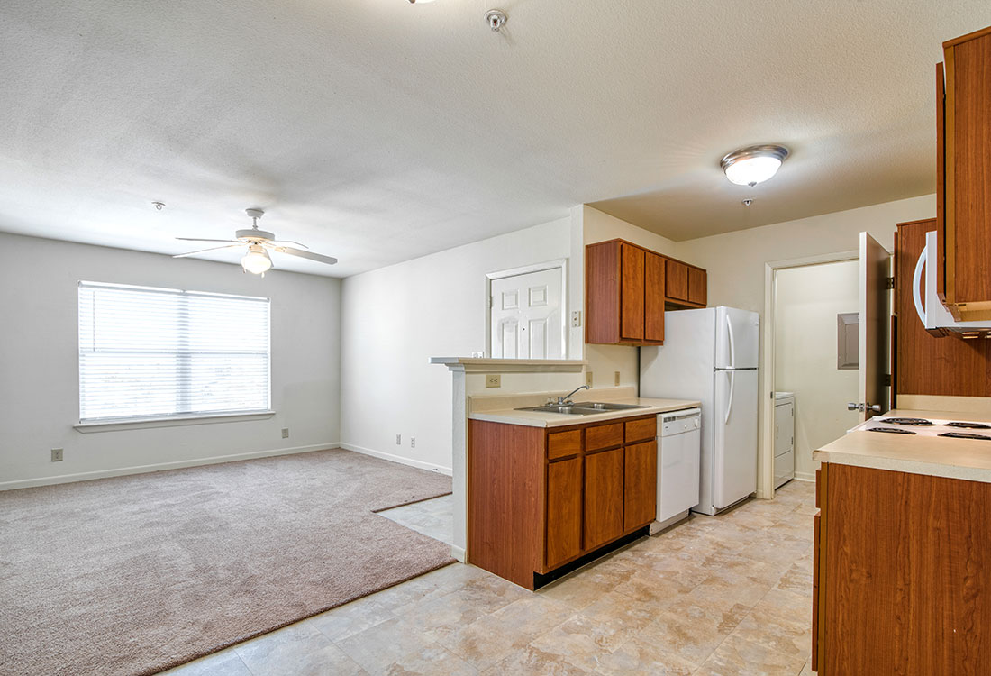 Apartments for Rent with Spacious Kitchens at Cypress Bend Apartments in West Beaumont, TX
