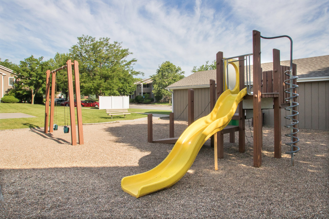 Ankeny Apartments & Townhomes with Kid's Playground