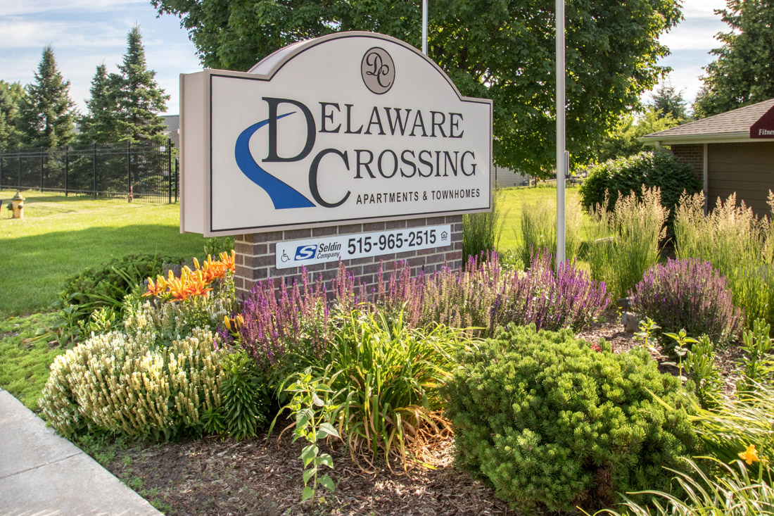 Property Signage at Delaware Crossing Apartments & Townhomes