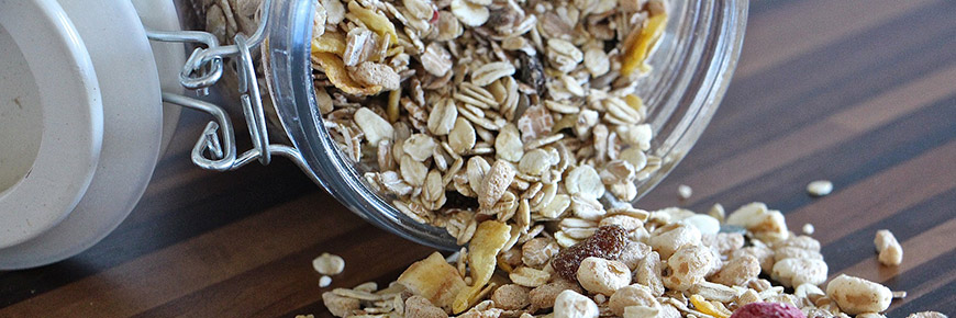 This Make-Ahead Oatmeal Recipe Is the Key to Stress-Free Mornings Cover Photo