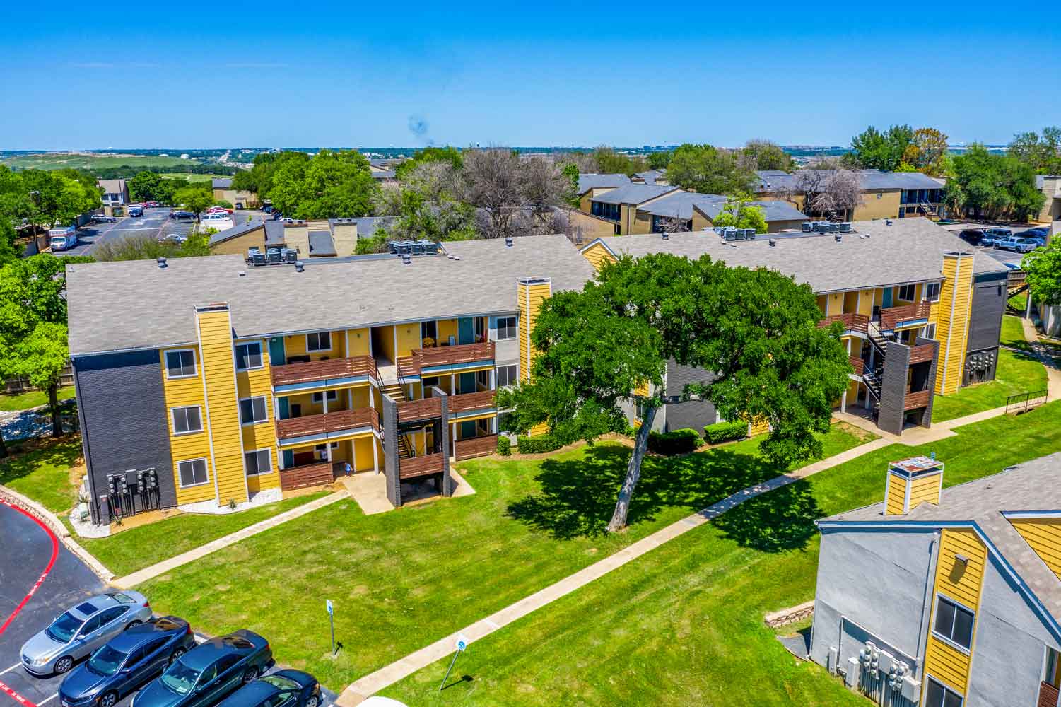 Aerial View at Flintridge Apartment Homes in Arlington, TX