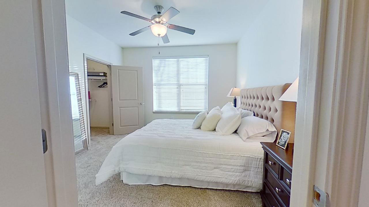 Saint Charles, MO Apartment Photos, Videos, Plans | The Reserve at ...