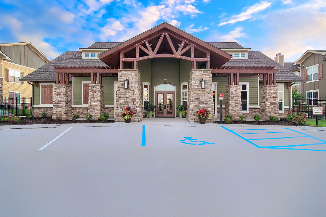 Ample Parking Spaces at the Reserve at Fountainview Apartments in Saint Charles, MO