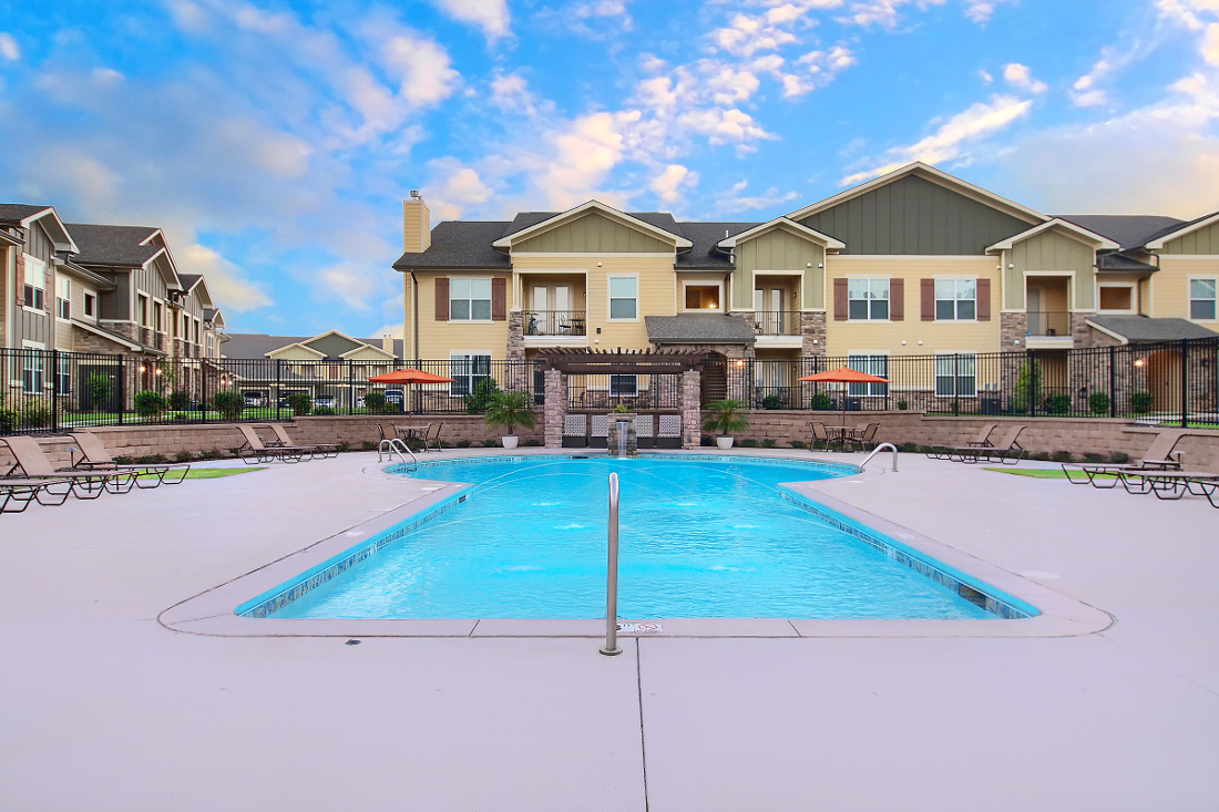 Residential Resort-Style Pool at the Reserve at Fountainview Apartments in Saint Charles, MO