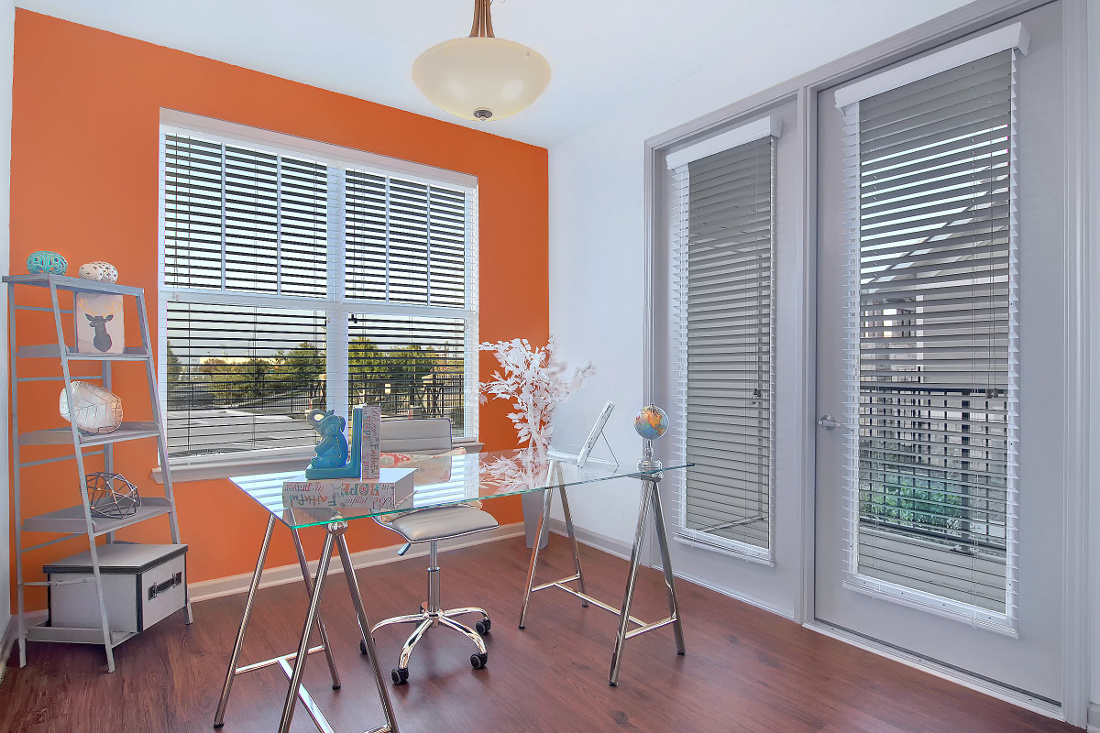 Plantation Blinds at the Reserve at Fountainview Apartments in Saint Charles, MO