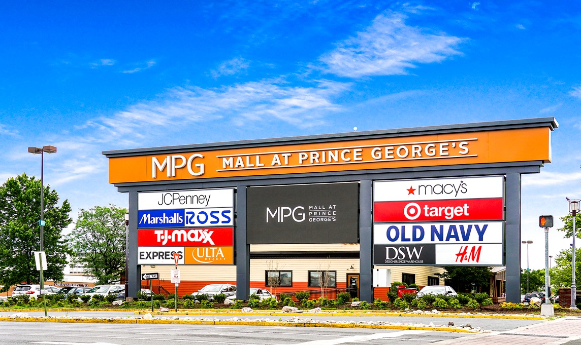 15 minutes to The Mall at Prince George's