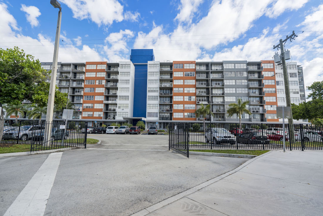 North Miami Beach, FL Apartment Photos, Videos, Plans Grand Island