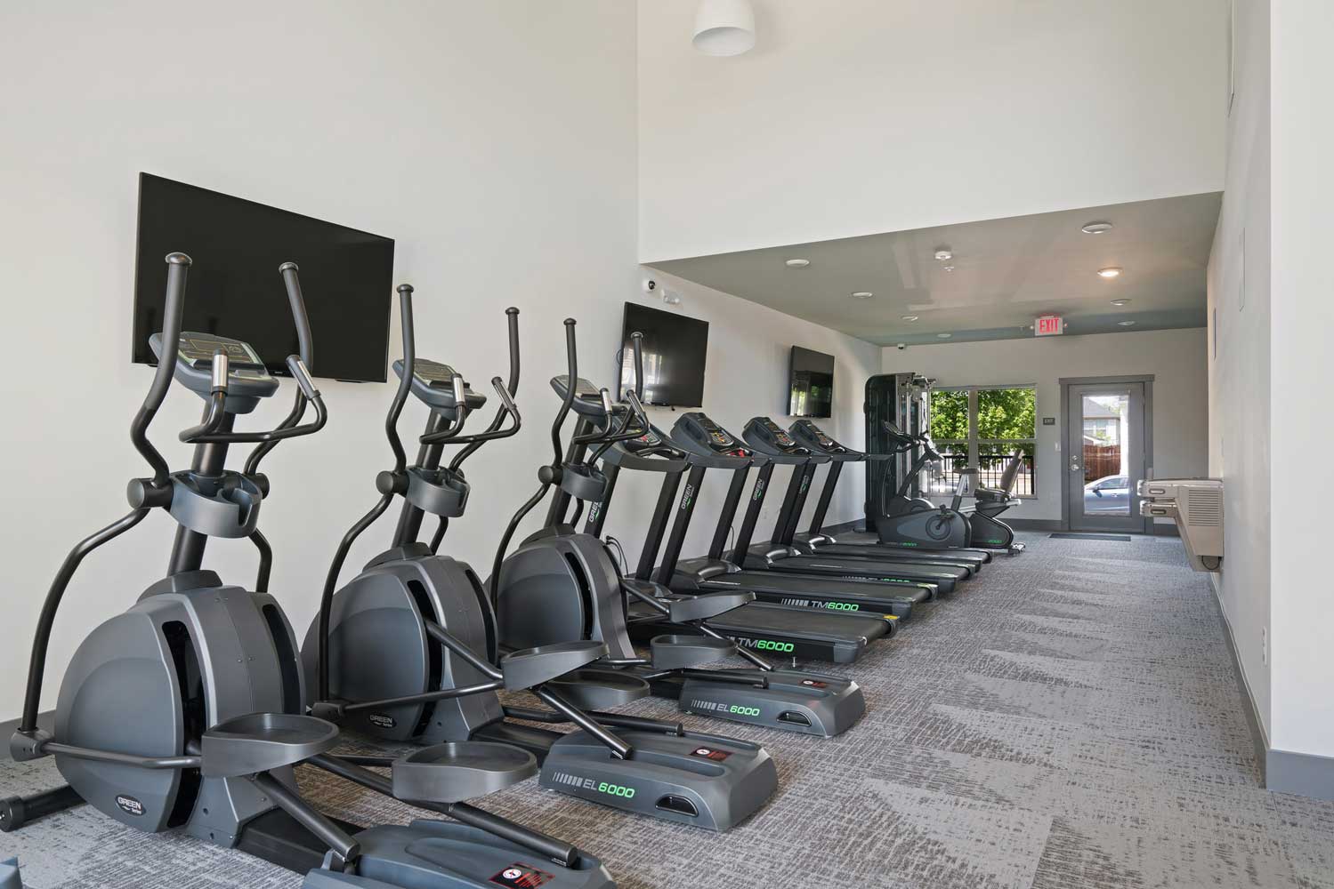 Grant Park Apartments with an On-site Fitness Center