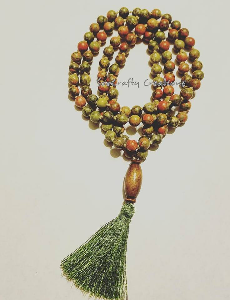 Make Your Own Knotted Mala Cover Photo
