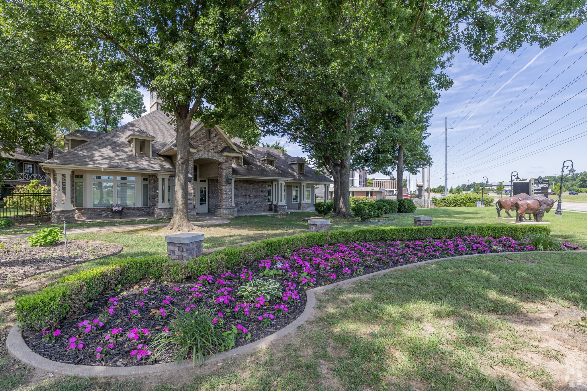 Heatherwood Apartments