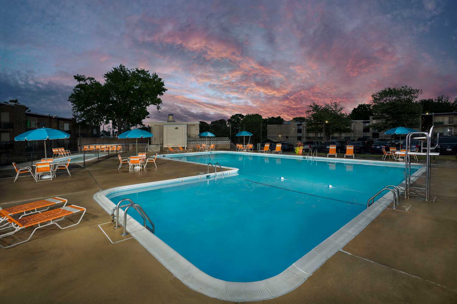 Relaxing swimming pool and wading pool at Heritage Square Apartments 