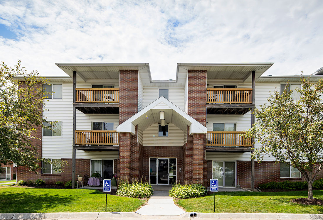 Private Balconies and Patios at Highland Meadows Apartments in Bellevue, NE