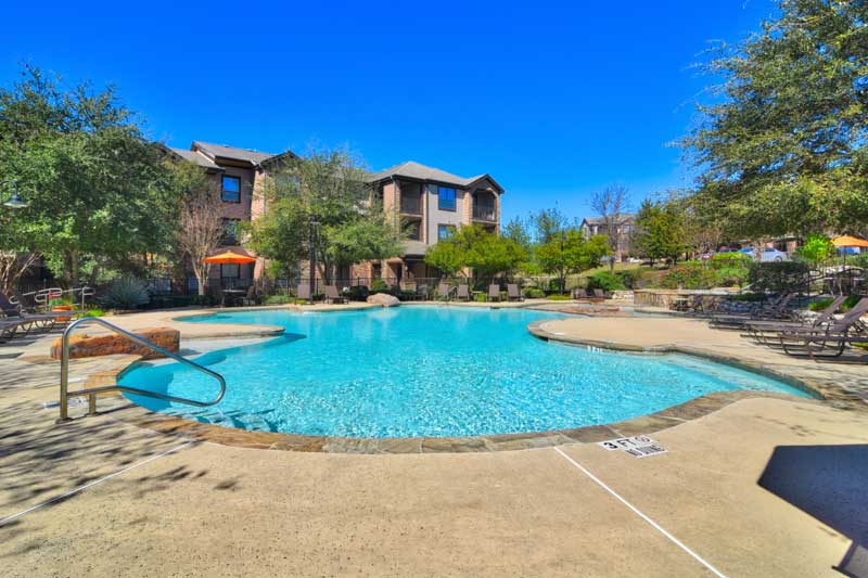Sparkling Swimming Pool at the Hilltop at Shavano Apartments in San Antonio, TX