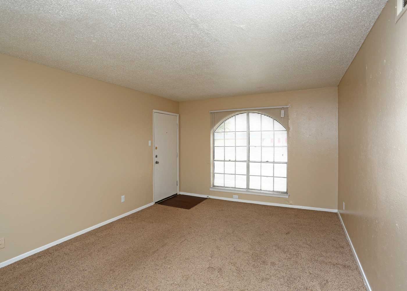 Carpeted Flooring Apartments at The Junction Apartments in Arlington, Texas