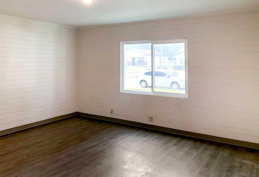 Apartments for Rent with Wood-Look Flooring at Laurel Flats Apartments in Tyler, Texas