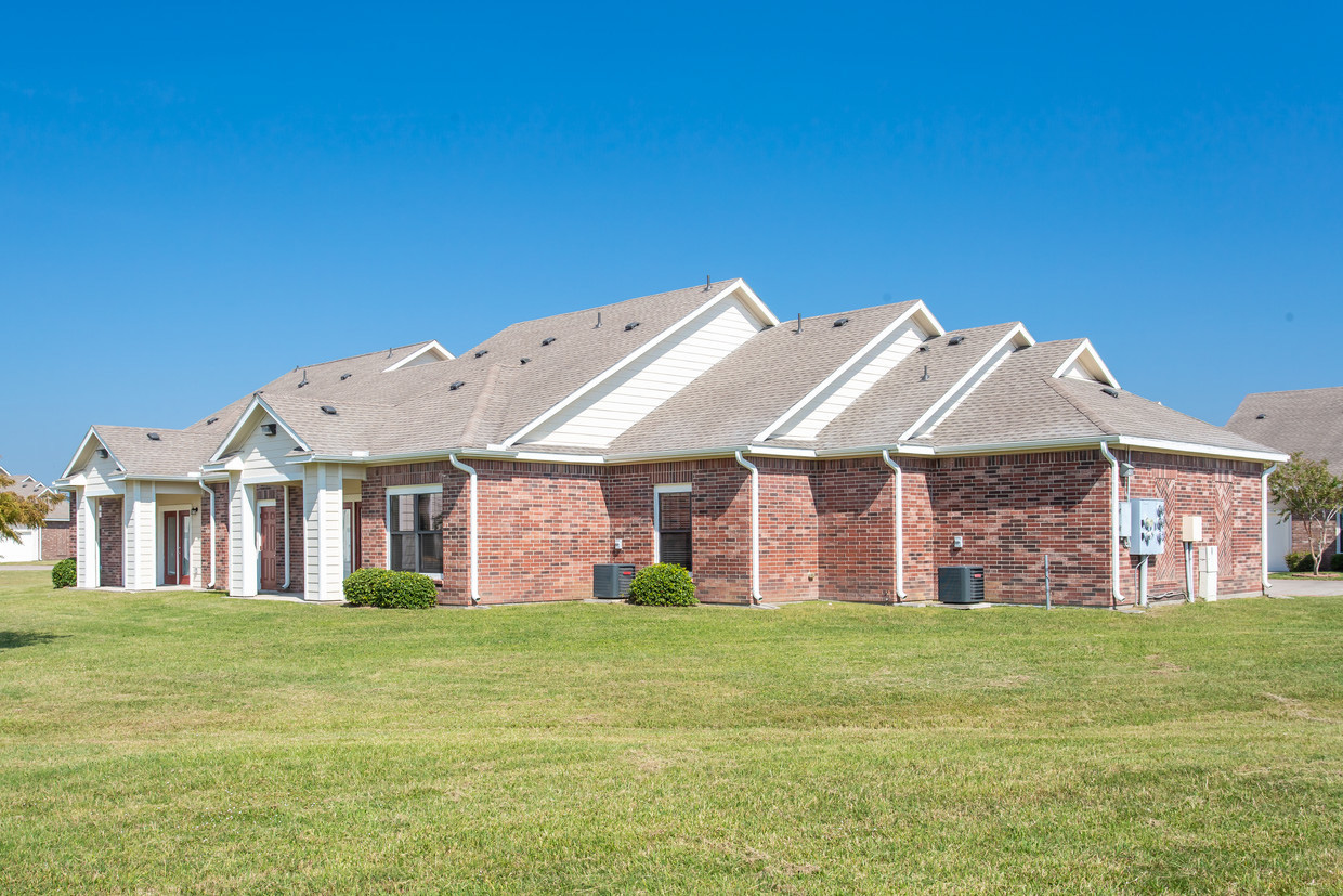 Gated Community at the Legacy Senior Living Apartments in Port Arthur, TX