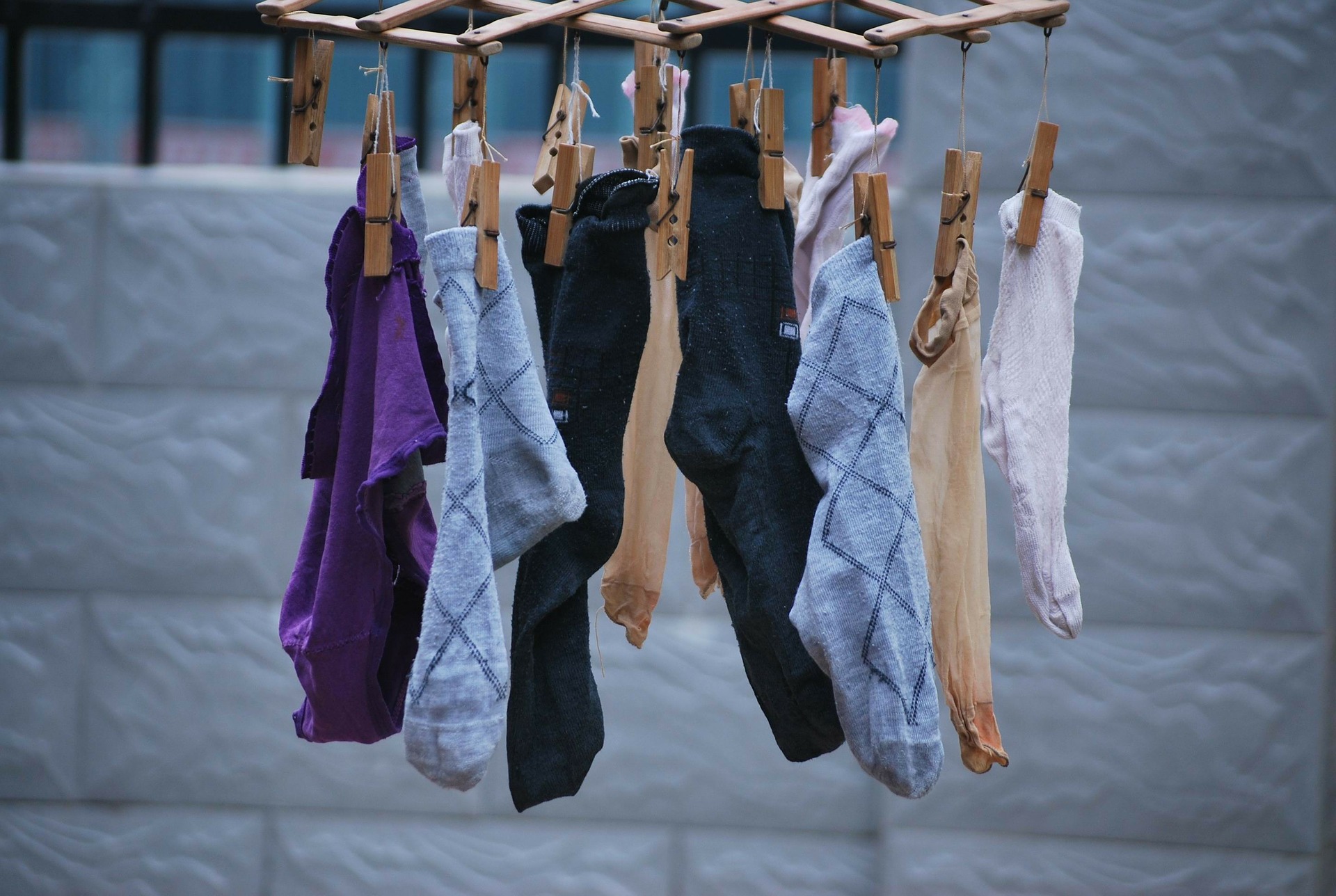 Tip Tuesday : Here’s How to Never Lose Another Sock in The Wash Cover Photo