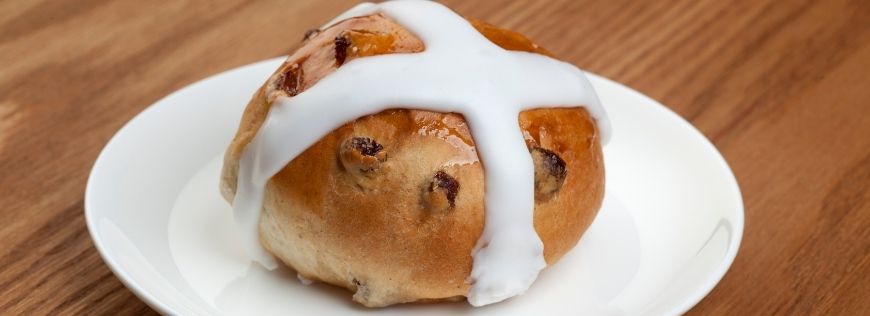 Make Easter Morning Extra Special with This Hot Cross Buns Recipe  Cover Photo