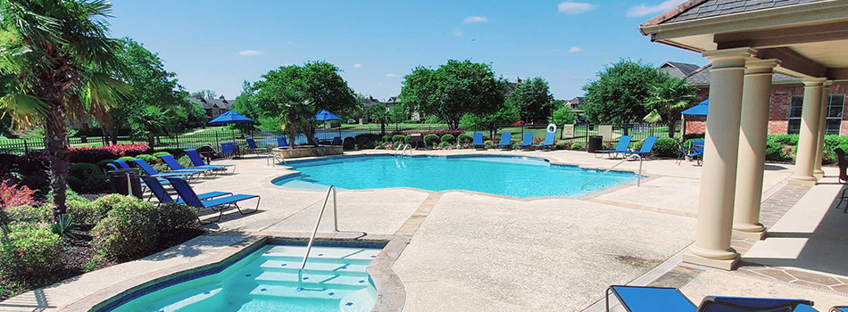 Magnolia Trace Apartments with Swimming Pool