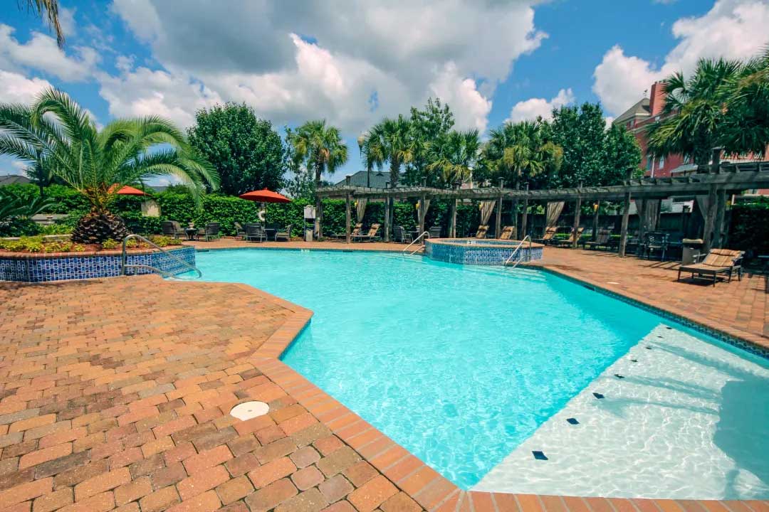 Resort-Style Pool at Mainstreet at River Ranch Apartments in Lafayette, LA