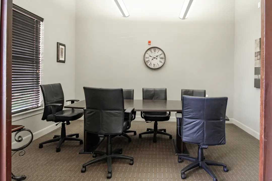 Business Center Boardroom at Mainstreet at River Ranch Apartments in Lafayette, LA