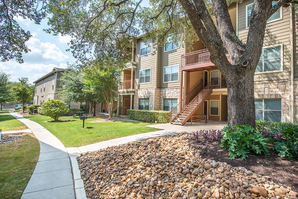 Knightvest Capital Expands Presence in Central Texas with Acquisition of 308-Unit Apartment Community in Northeast San Antonio Market