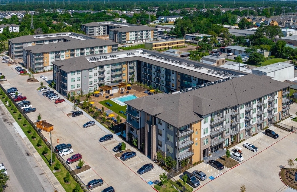 Venterra Realty Expands Texas Portfolio with Acquisition of 361-Unit Avasa Spring Branch Apartment Community in Houston Market
