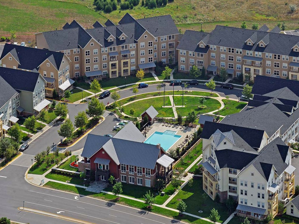 Bell Partners Acquires 464-Unit Westwind Farms Apartment Community Near Dulles Technology Corridor in Ashburn, Virginia