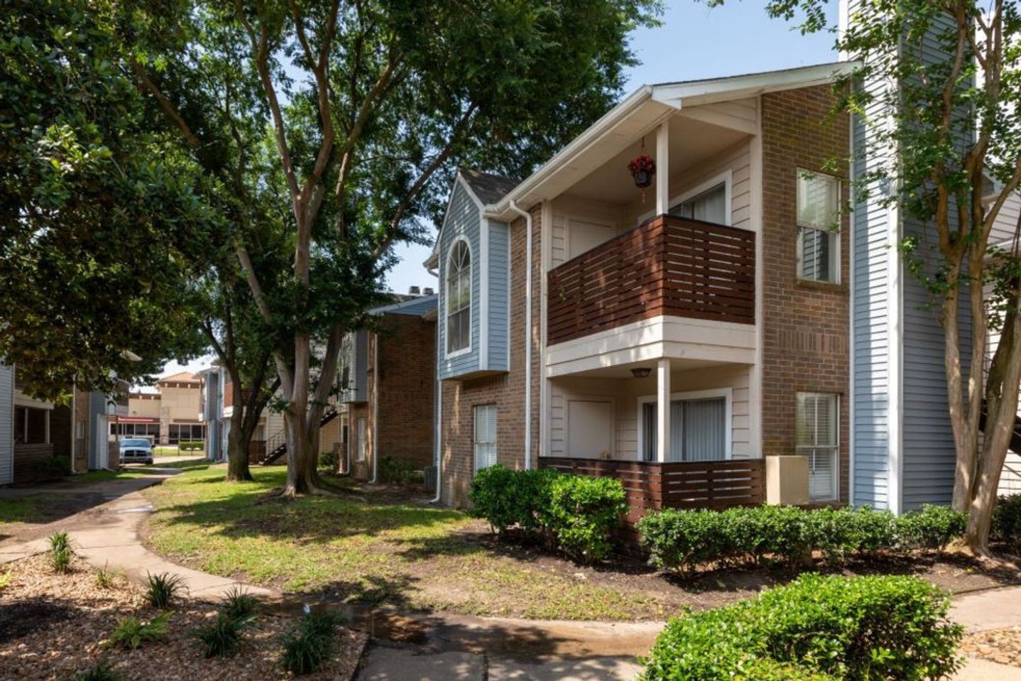 Sunrise Capital Led Investment Group Acquires 316-Unit The Gallery at Katy Apartment Community in Popular Houston Submarket
